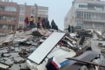 gempa turki-suriah menyebabkan berjatuhan banyak korban 